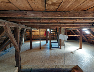 Zateplení stropu rodinného domu a zhotovení podlahy půdy